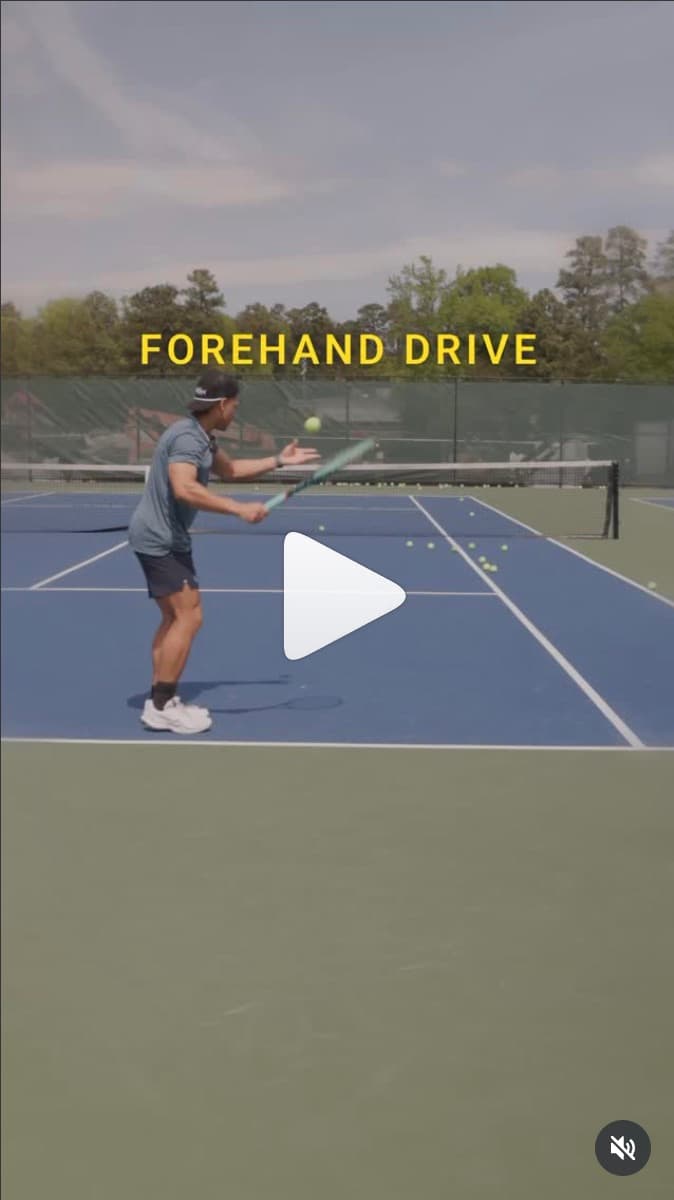 Still from the forehand drive reel, DILLPLAYS lining up a forehand